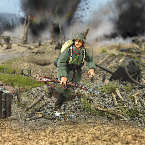 German Infantry Pioneer Running 1/30 Figure  William Britain (23058) Alt Image 1