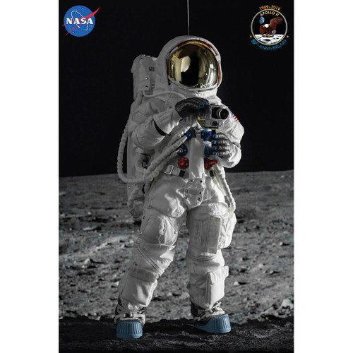 Apollo 11 Commander Neil Armstrong 1/6 Figure Main Image Apollo 11 Commander Neil Armstrong 1/6 Figure Main Image