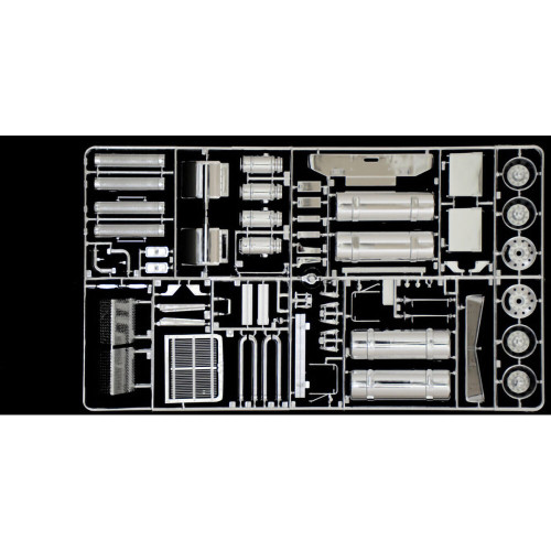 Classic Western Star 4964 1/24 Kit Alt Image 3