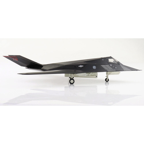 F-117A Nighthawk 1/72 Die Cast Model - HA5812 USAF Tonopah Test Range NV 2021 Alt Image 3
