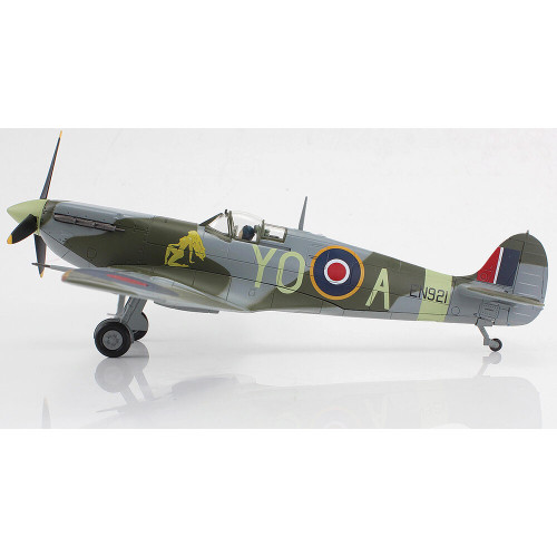 Spitfire Mk. Vb 1/48 Die Cast Model - HA7862 F/O Jack Sheppard No. 401 Sqn. (RCAF) 1943 Alt Image 2