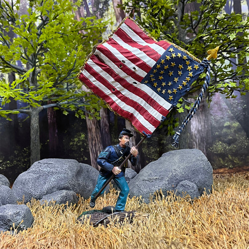 Union 20th Maine Flagbearer, National Color 1/30 Figure William Britain (31246) Alt Image 1