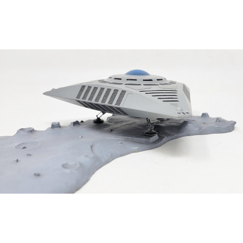 TR3 UFO WITH BASE KIT Atlantis (1011) Alt Image 4
