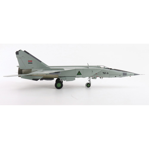 MIG-25RBT Foxbat 1/72 Die Cast Model - HA5652 Alt Image 1