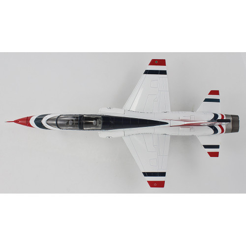 T-38 Talon 1/72 Die Cast Model - HA5416 Alt Image 2