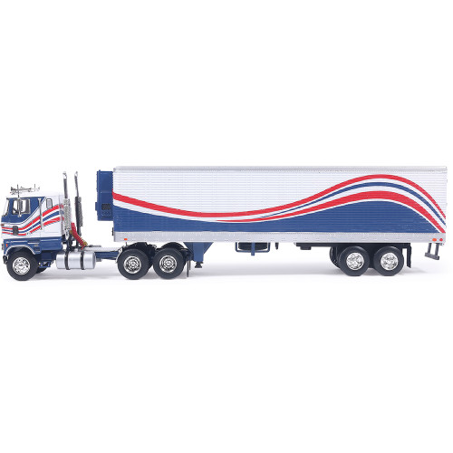 1976 Ford CL 9000 - Red/White/Blue & Vintage Trailer Alt Image 2