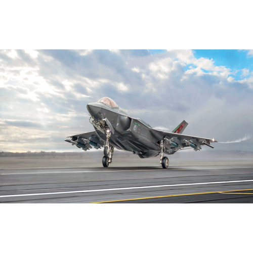F-35A Lightning II Beast Mode 1/48 Kit Alt Image 1