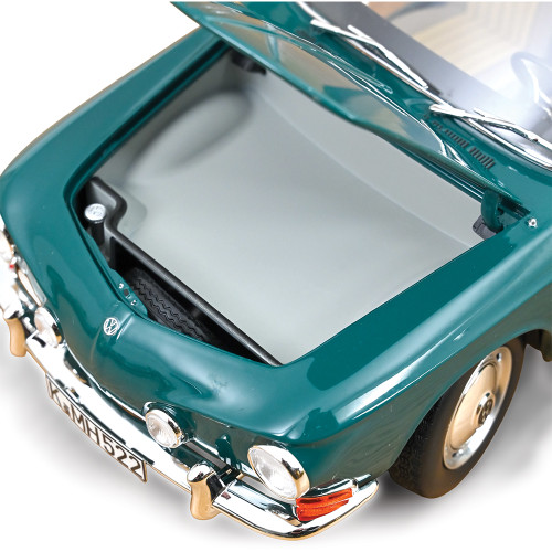 1963 VW Karmann Ghia 1500 - Smaragd Green 1:18 Scale Alt Image 7