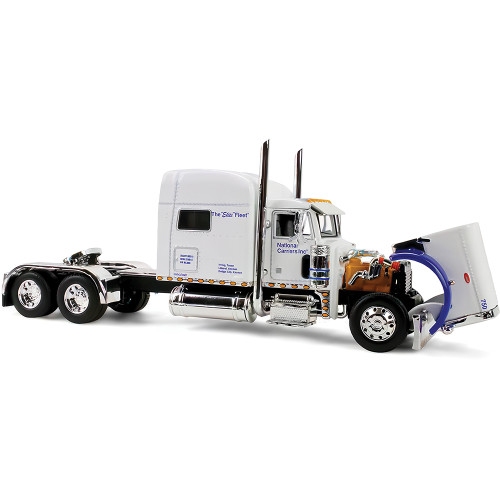 Peterbilt Model 379 with 70 Mid-Roof Sleeper & Wilson Silverstar Livestock Trailer Alt Image 2