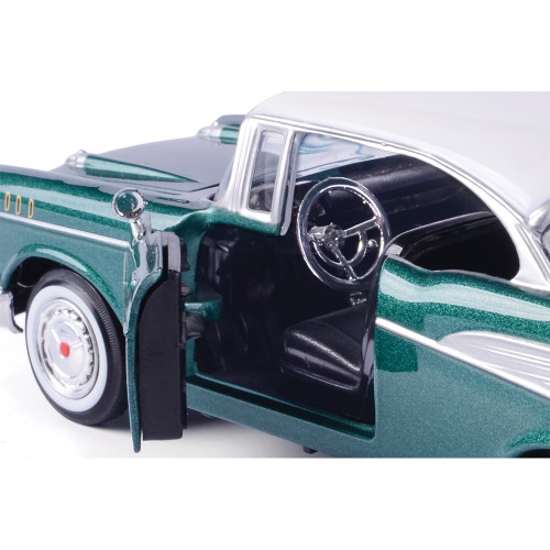 1957 Chevy Bel Air - Metallic Green Alt Image 4