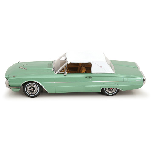 1966 Ford Thunderbird - Green & White Alt Image 2