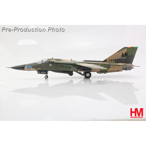 F-111F Aardvark 1/72 Die Cast Model Alt Image 1