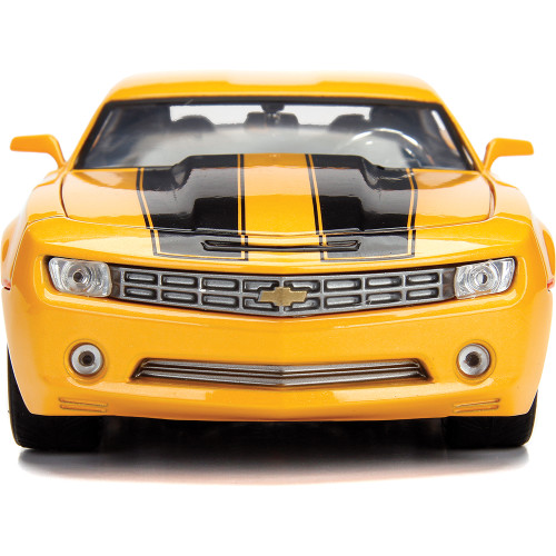 Transformers - 2006 Camaro Bumblebee w/Coin Alt Image 7
