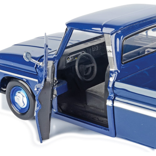 1966 Chevy C10 Fleetside Pickup (Blue) & Diecast Trailer Alt Image 3