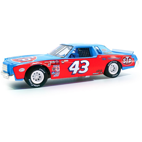 Richard and Kyle Petty 1981 STP Riverside Swap 1:64 ARC 2-Car Set Alt Image 1