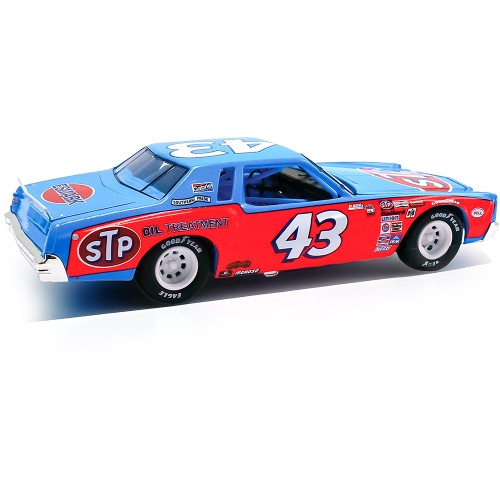 Richard and Kyle Petty 1981 STP Riverside Swap 1:64 ARC 2-Car Set Alt Image 2