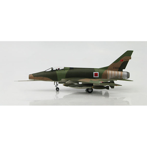 F-100D Super Sabre 1/72 Die Cast Model Alt Image 1