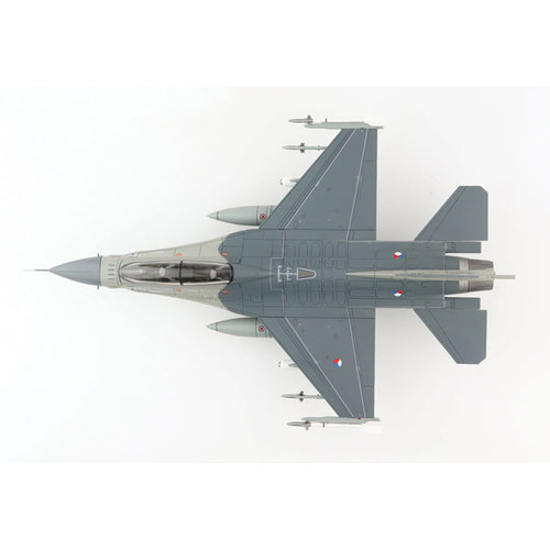 F-16BM 1/72 Die Cast Model Alt Image 4