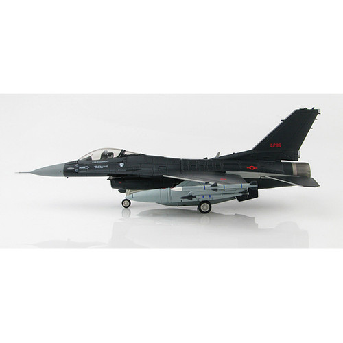 F-16C Fighting Falcon 1/72 Die Cast Model - #86-0295 Alt Image 2