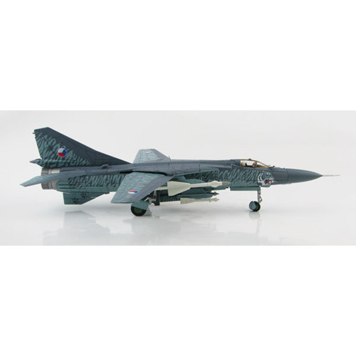 MIG-23MLD Flogger-K 1/72 Die Cast Model Alt Image 3
