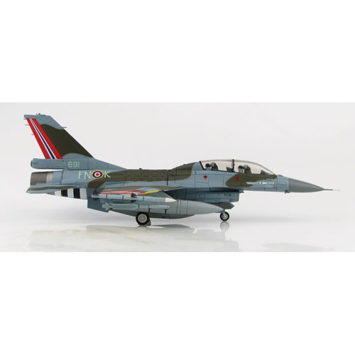 F-16BM Fighting Falcon 1/72 Die Cast Model Alt Image 3