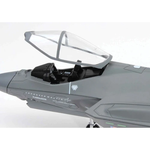 F-35A 1/72 Die Cast Model Alt Image 1