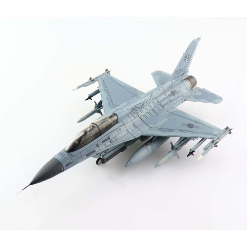 KF-16D Fighting Falcon 1/72 Die Cast Model Main Image