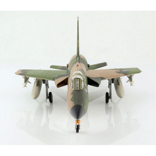 F-105F Thunderchief 1/72 Die Cast Model Alt Image 4