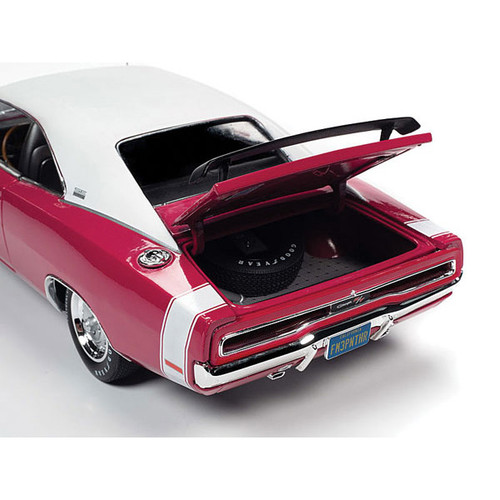 1970 Dodge Charger R/T SE Hardtop 1/18 Die Cast Model Alt Image 3