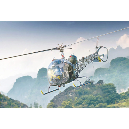 OH-13 Sioux 1/48 Kit Alt Image 1