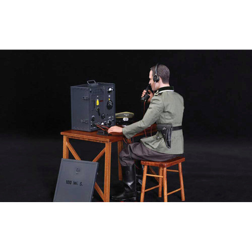 German Communications Radio Operator Gerd Alt Image 3