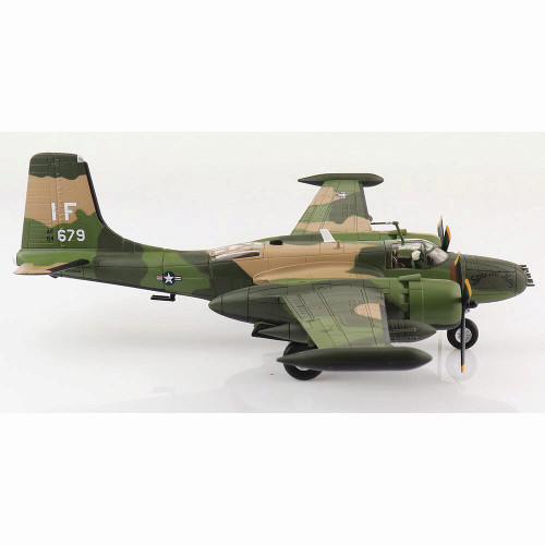 B-26K Counter Invader 1/72 Die Cast Model - HA3227 EAA AirVenture Oshkosh 2018 Alt Image 2