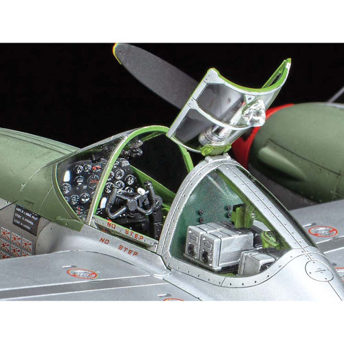 P-38 J LIGHTNING 1/48 Kit Alt Image 2
