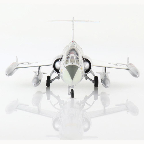 F-104F Starfighter 1/72 Die Cast Model Waffenshule Der Luftwaffe 10, 1961 Alt Image 1