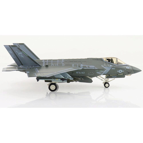 F-35C Lightning II 1/72 Die Cast Model - HA6208 VFA-147 "Argonauts", USS Carl Vinson, Nov 2021 Alt Image 3
