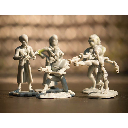 The Aliens Are Here! 1/30 Figure Set Alt Image 1