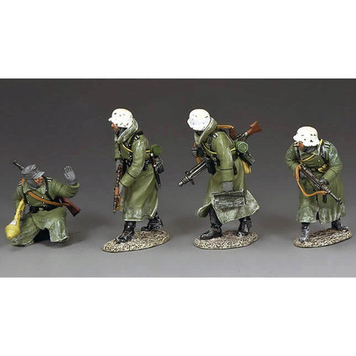 4-Piece German Advancing Through the Snow 1/30 Figure Set Alt Image 1