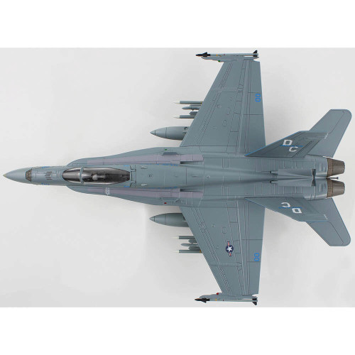 F/A-18D Hornet 1/72 Die Cast Model - HA3579 VMFA-122 "Crusaders", Iwakuni AB, May 2016 Alt Image 3