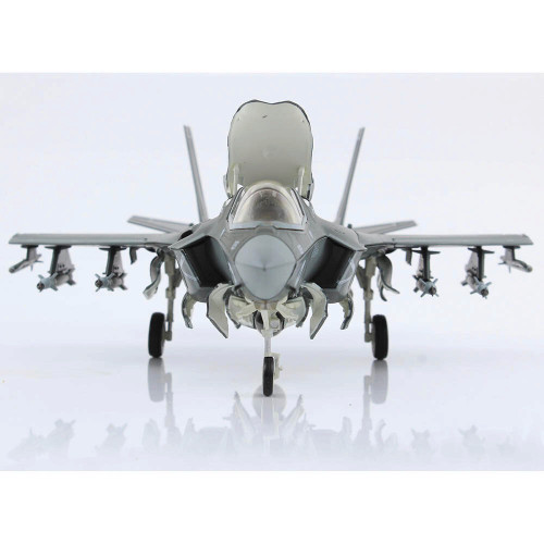 F-35B Lightning II 1/72 Die Cast Model - HA4618 617 Sqn., HMS Queen Elizabeth, Nov 2022 Alt Image 1