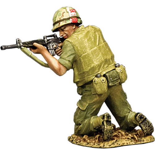 Kneeling/Firing Soldier 1/30 Figure Main Image