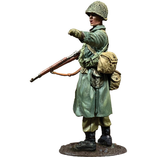 U.S. Infantryman in Raincoat Pointing 1/30 Figure Main Image