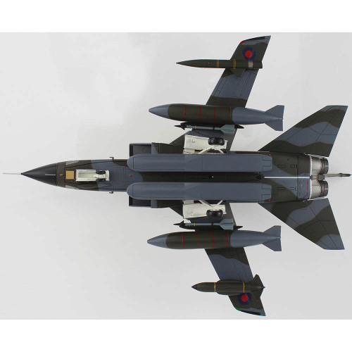 Tornado GR.1 1/72 Die Cast Model - HA6719 No. 617 Sqn. "Dambusters", RAF Alt Image 4
