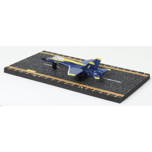 F-18 Hornet "Blue Angel" 14107 Alt Image 5