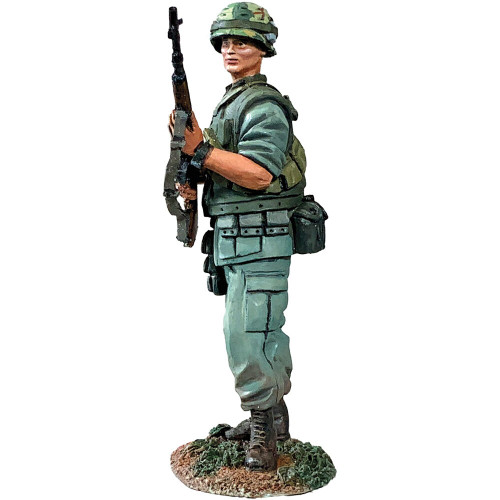 U.S. Marine Vietnam 1967-68 No.2 1/30 Figure William Britain (13063) Alt Image 1