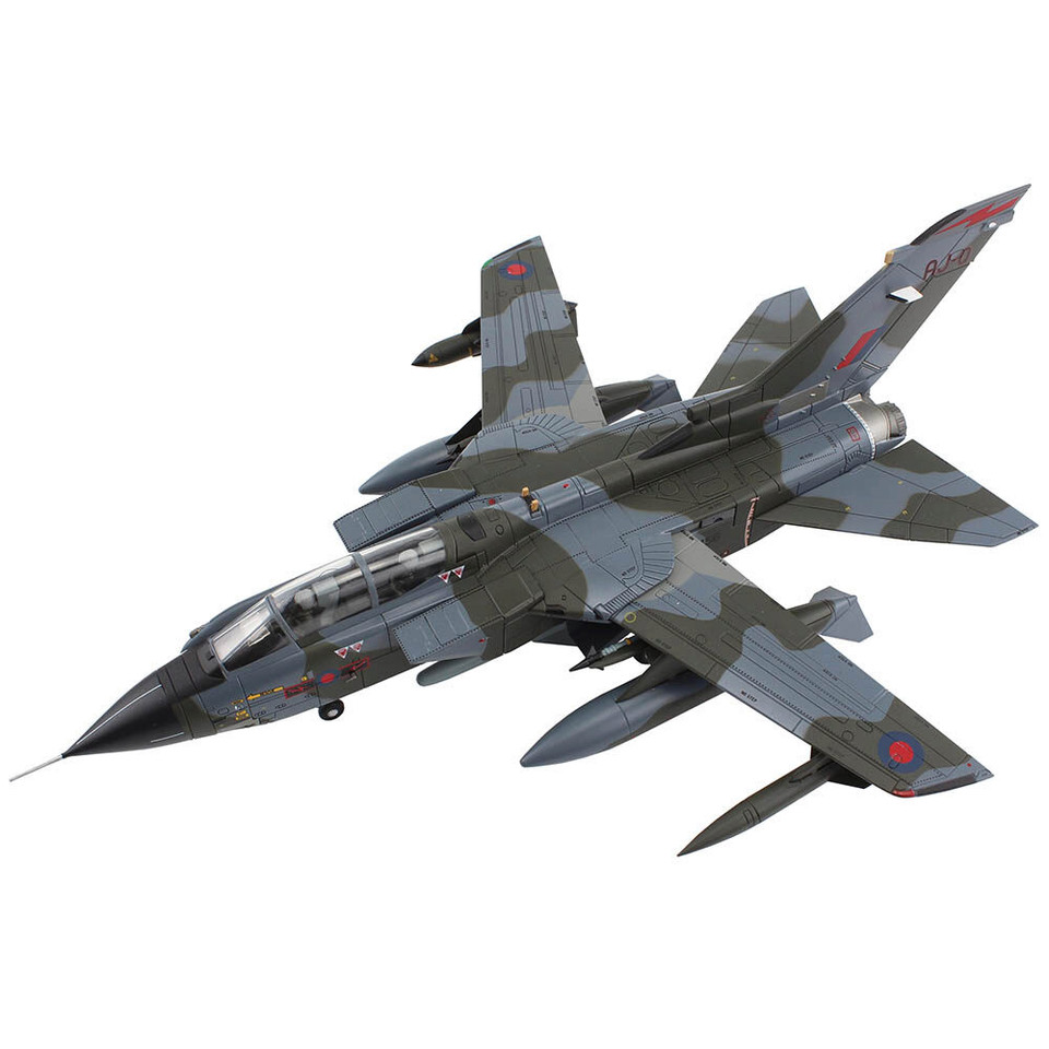 Tornado GR.1 1/72 Die Cast Model - HA6721 No. 617 Sqn. "Dambusters", RAF (w/ 2 Sea Eagle Missles) Main Image