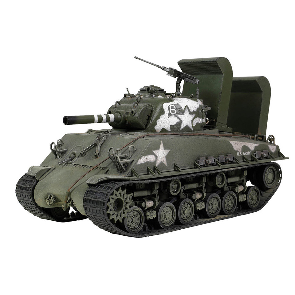 M4A(105) Sherman 1/32 Die Cast Model 711th Tank Battalion, U.S. Army, Okinawa, 1945 Main Image