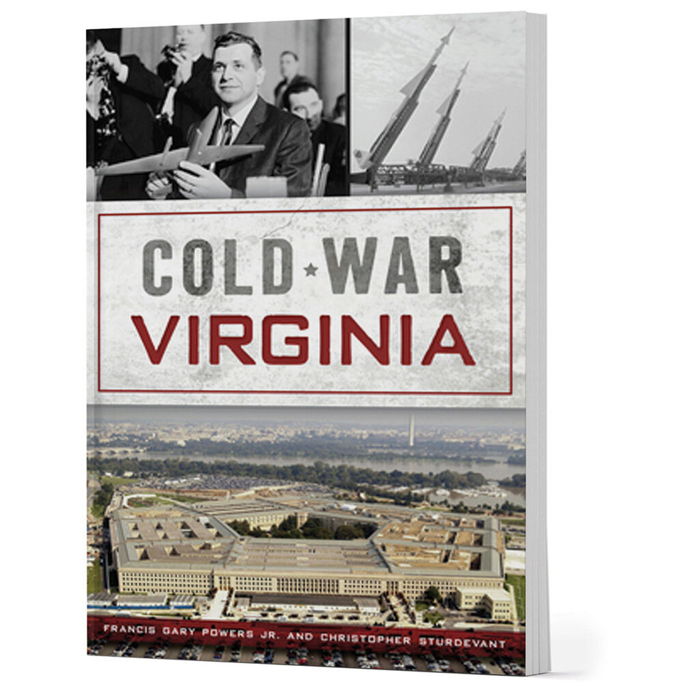 Cold War Virginia THE HISTORY PRESS (9781467156653) Main Image