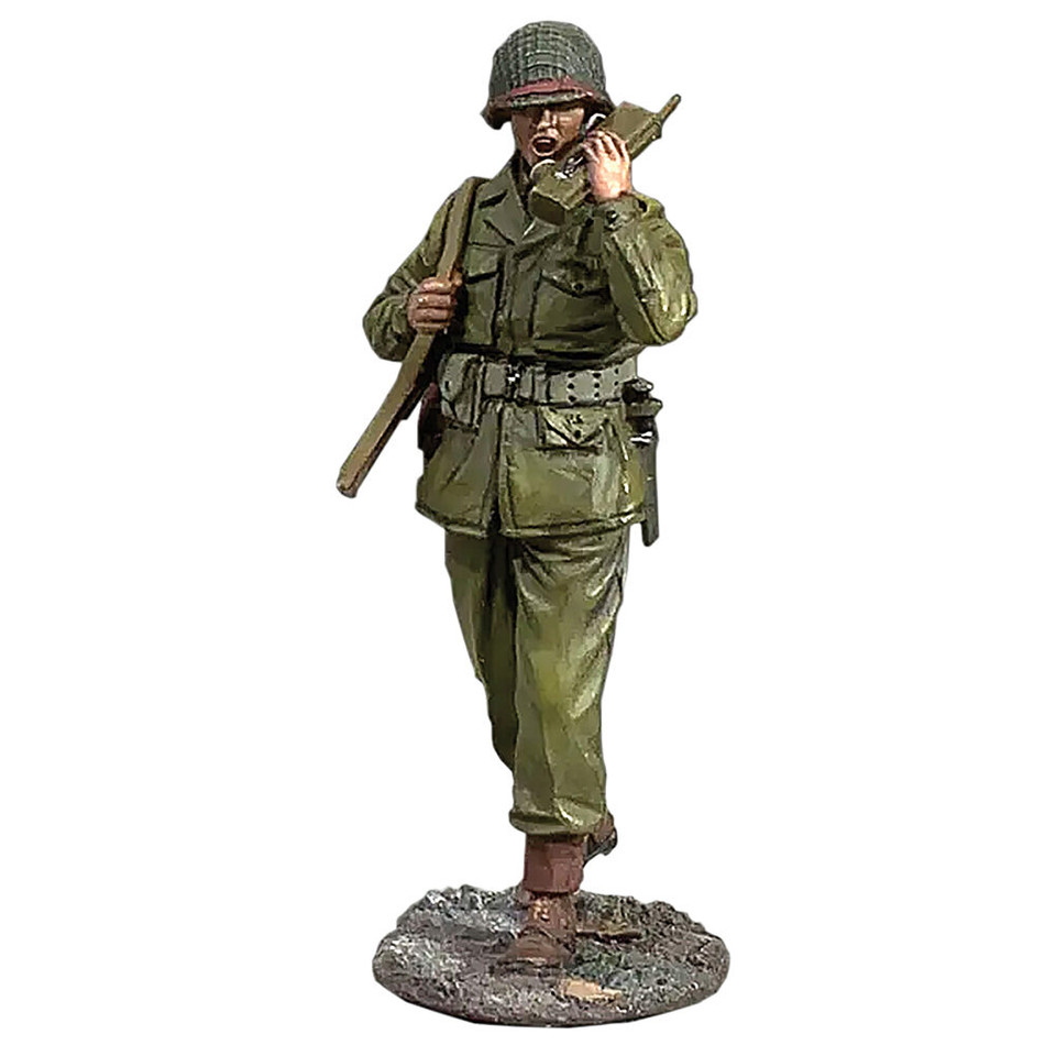 U.S. Infantryman Walking with SCR-536 1/30 Figure William Britain (25248) Main Image