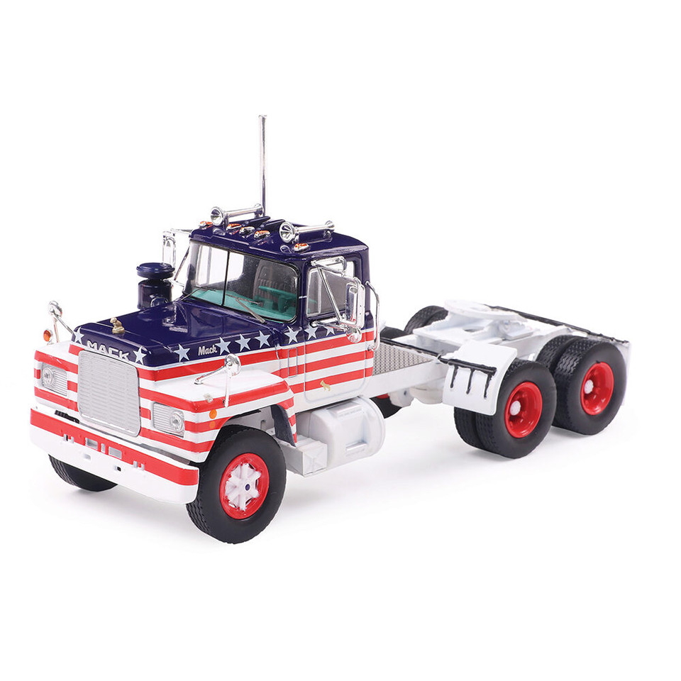 1966 Mack R Series 1/43 Die Cast Model IXO Models (IA43008) Main Image