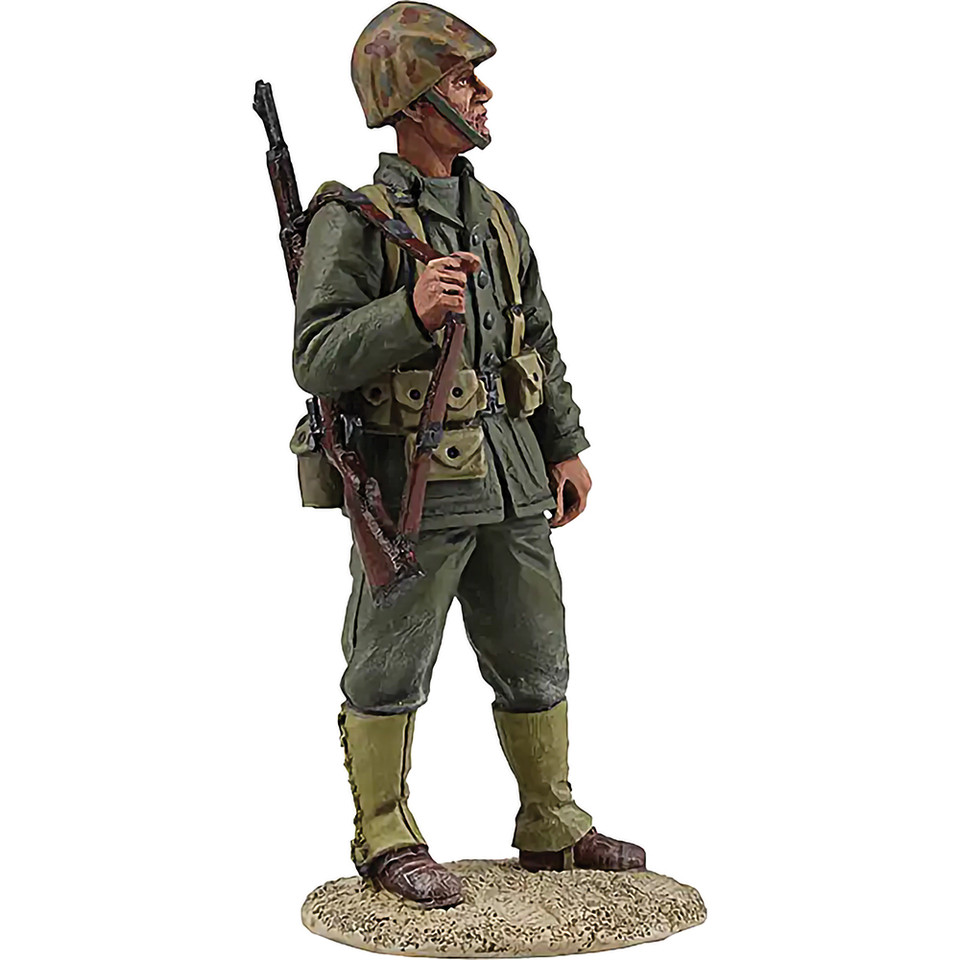 U.S. Marine Rifleman (1943-45) 1/30 Figure Main Image